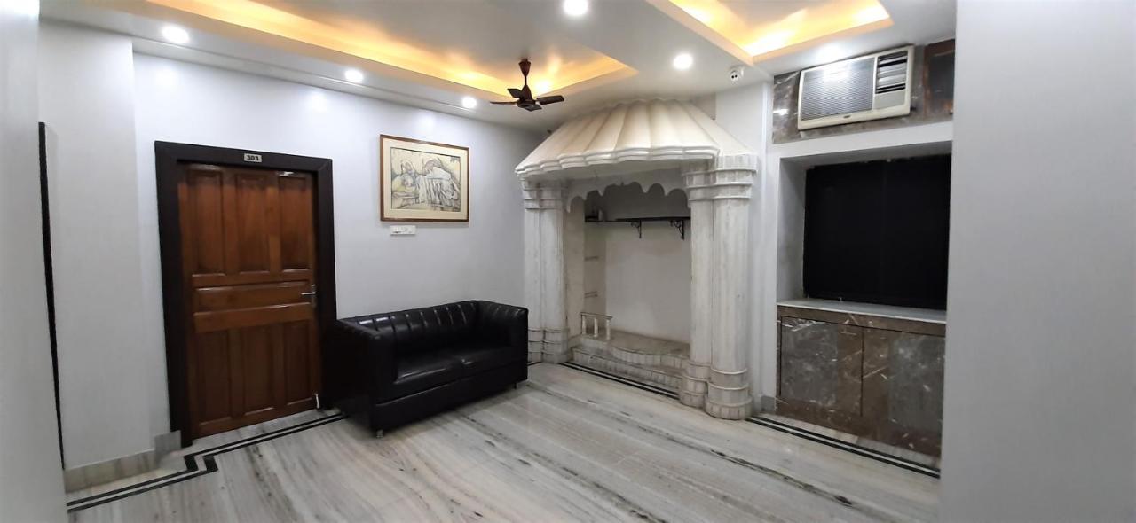 Dora House Hotel Calcutta Buitenkant foto
