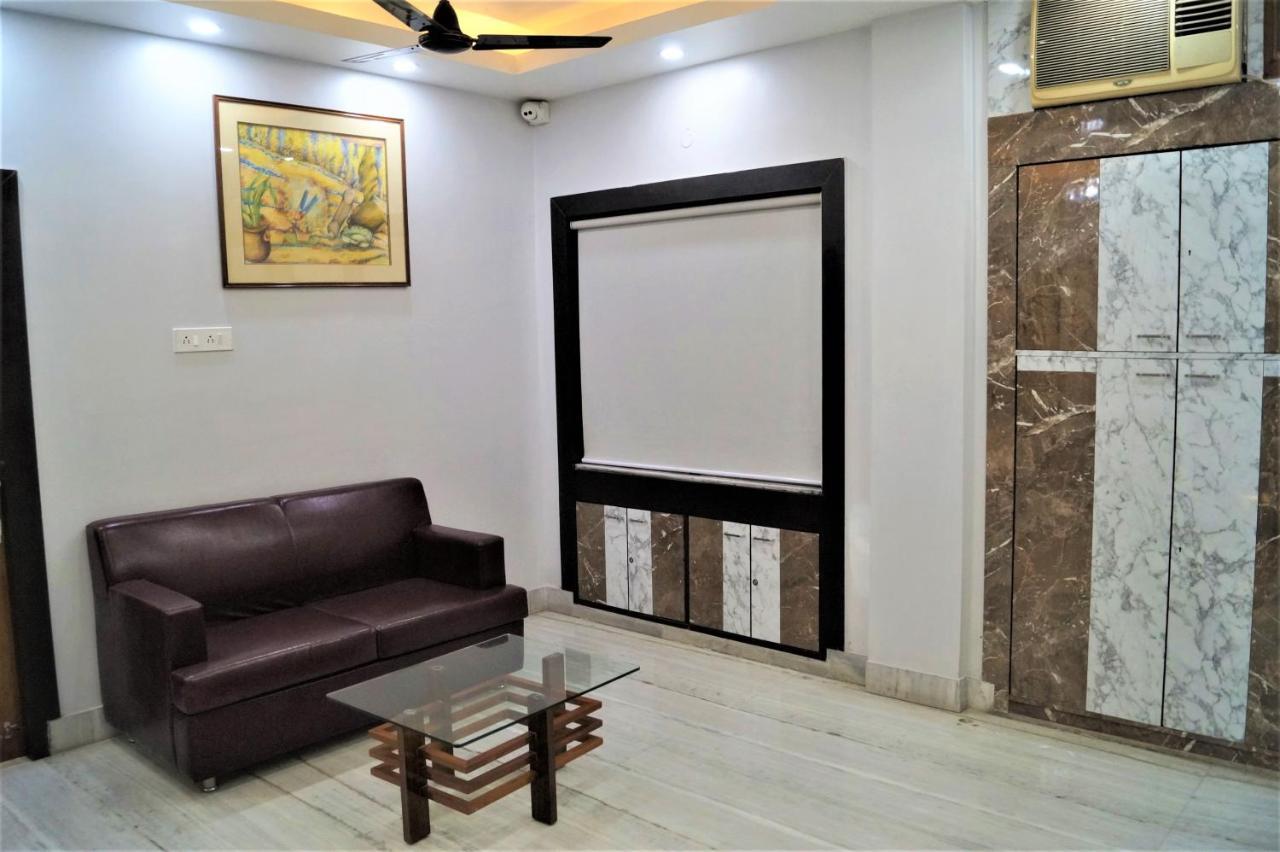 Dora House Hotel Calcutta Buitenkant foto